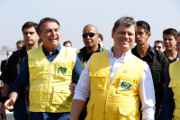 Bolsonaro sinaliza para Tarcísio que PL está disposto a discutir reforma no Senado